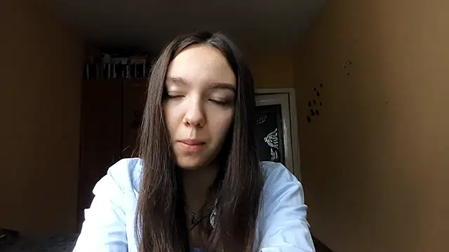 Kimixoo online show from November 2025 09:31:01 AM