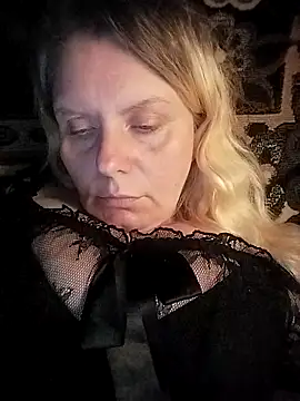 Lana-murr online show from November 2025 06:12:01 PM