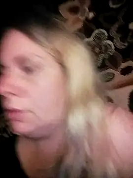 Lana-murr online show from November 2025 03:33:02 PM