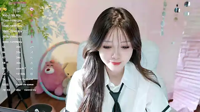 Yiluo95 online show from May 2026 04:48:01 PM
