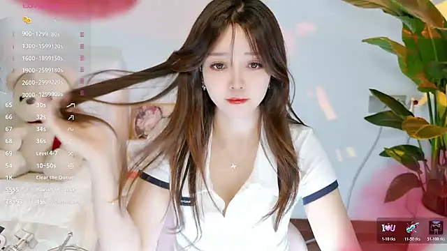 Yiluo95 online show from June 2026 05:11:02 PM