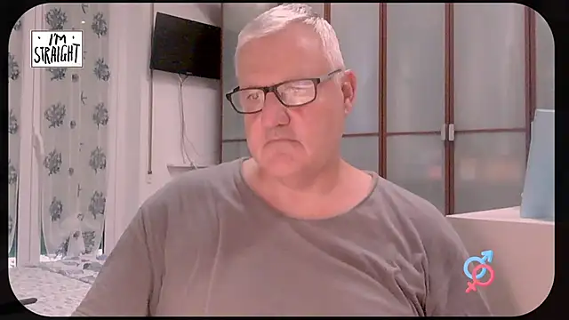 Snapshot of Diegoriv71 chatting on July 2026 04:31:02 PM Diegoriv71 online show from July 2026 04:31:02 PM