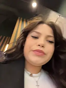 Kissy Moon online show from November 2025 03:11:02 PM