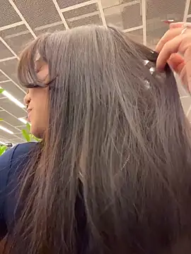 Kissy Moon online show from November 2025 03:06:02 PM