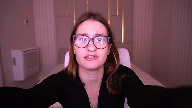 Snapshot of NaughtyNurseVibe chatting on November 2025 09:20:01 AM NaughtyNurseVibe online show from November 2025 09:20:01 AM