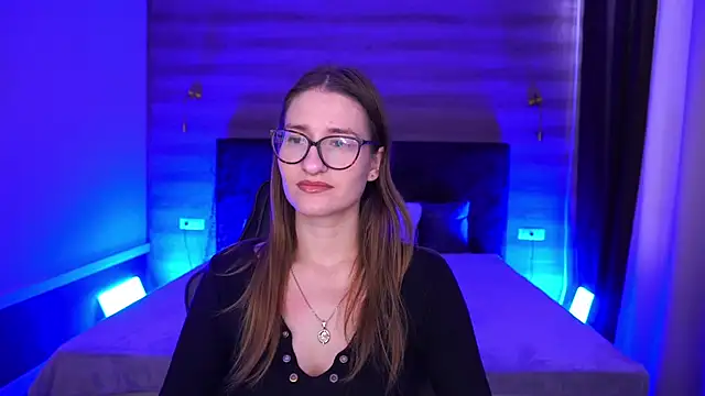 Snapshot of NaughtyNurseVibe chatting on November 2025 06:38:02 AM NaughtyNurseVibe online show from November 2025 06:38:02 AM