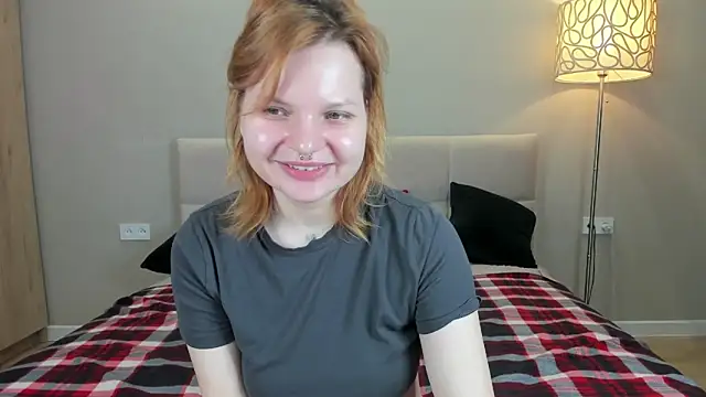 Snapshot of babyyullii chatting on April 2026 01:40:01 AM babyyullii online show from April 2026 01:40:01 AM