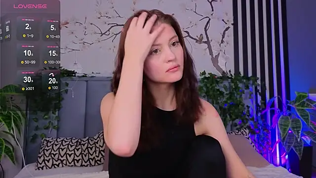 Sophie fawn online show from November 2025 12:07:01 PM