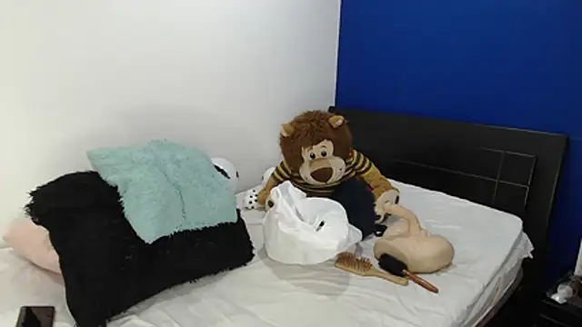 EmmilyConnor online show from July 2026 02:10:02 PM