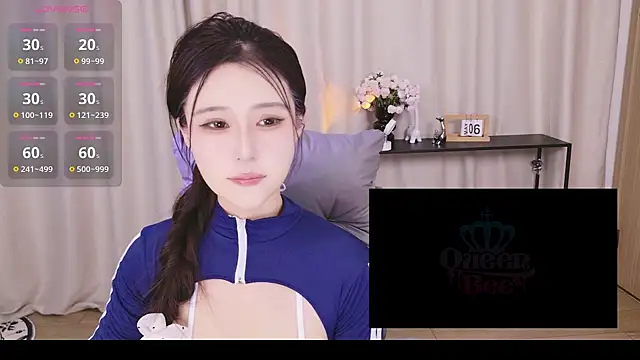 Snapshot of JoJo-ovo chatting on November 2025 09:56:02 AM JoJo-ovo online show from November 2025 09:56:02 AM