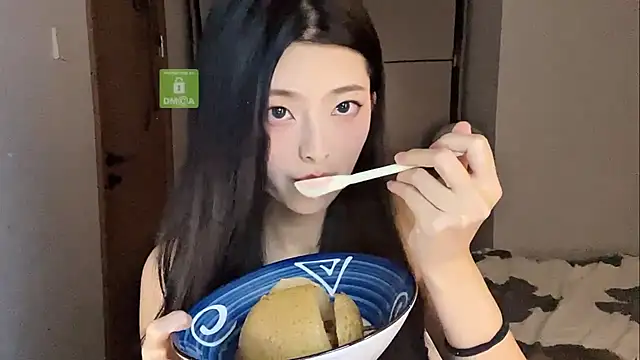 ronronner233 online show from November 2025 01:32:02 PM