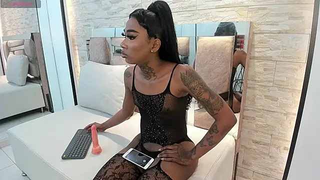 sheinny brown online show from November 2025 03:39:01 AM