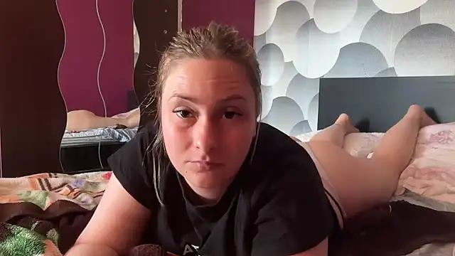 Snapshot of EngelHelene chatting on July 2026 09:37:02 AM EngelHelene online show from July 2026 09:37:02 AM