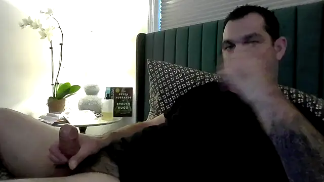 ckraiders84 online show from April 2026 01:52:02 AM