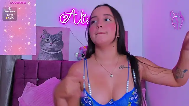 alissonsweet18 online show from April 2026 02:00:02 PM