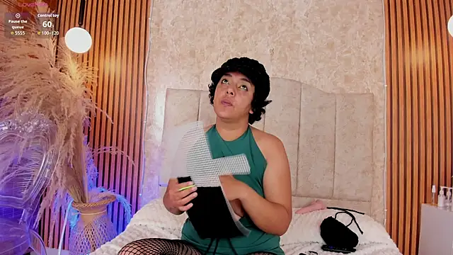 NAIA ROSSI online show from November 2025 02:06:01 PM