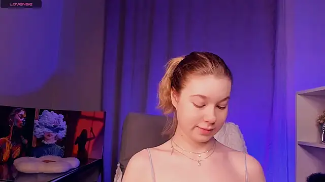 NicoletteTegeler online show from November 2025 07:07:01 AM