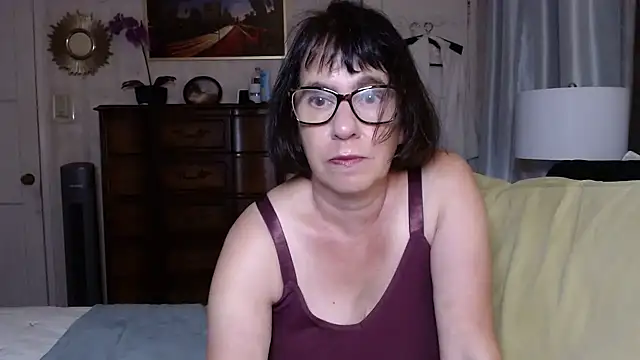 BigbustedBrenda online show from November 2025 06:20:01 PM