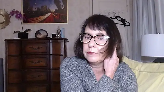 BigbustedBrenda online show from November 2025 07:01:02 PM