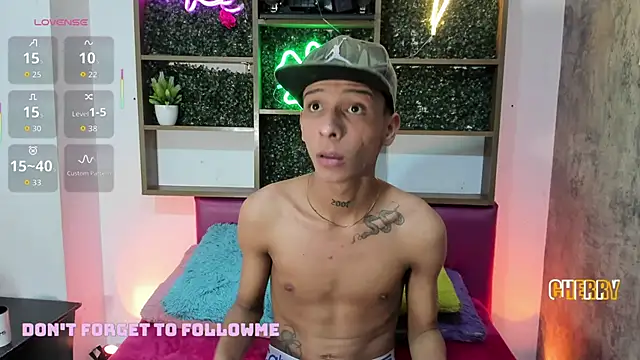 Max Steell online show from November 2025 03:17:01 AM