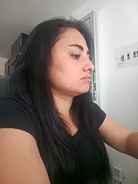 solandrea online show from October 2025 04:31:02 PM