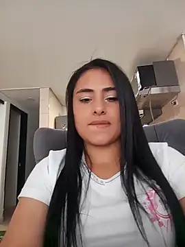 solandrea online show from November 2025 04:20:02 PM