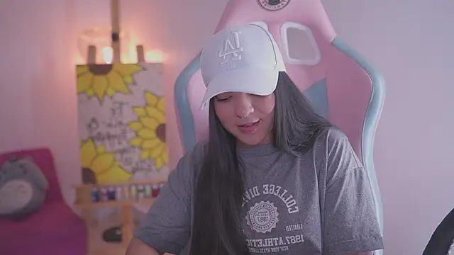 Zaffy  online show from November 2025 06:30:02 PM