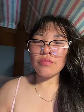 Snapshot of heodat-sexx chatting on May 2026 05:49:01 AM heodat-sexx online show from May 2026 05:49:01 AM