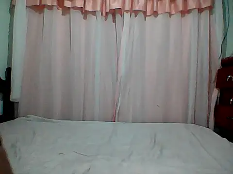 HotGiirl2025 online show from December 2025 03:05:01 AM