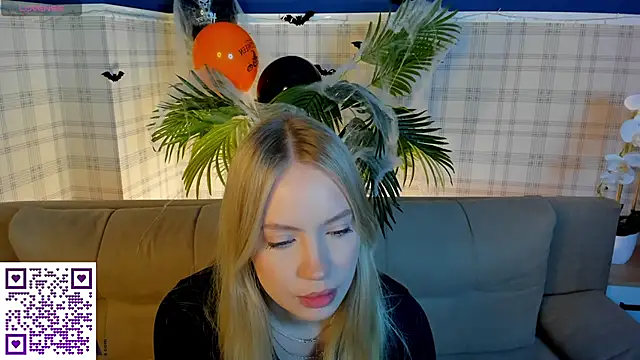 Melanie Ryer online show from October 2025 01:07:02 AM