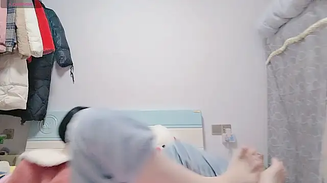 Yan61 online show from November 2025 12:20:02 AM