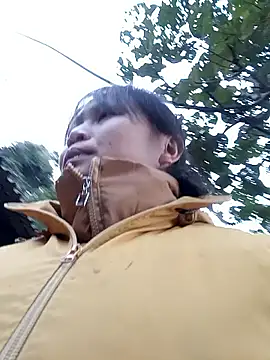 yoyo-mi online show from December 2025 10:00:02 AM