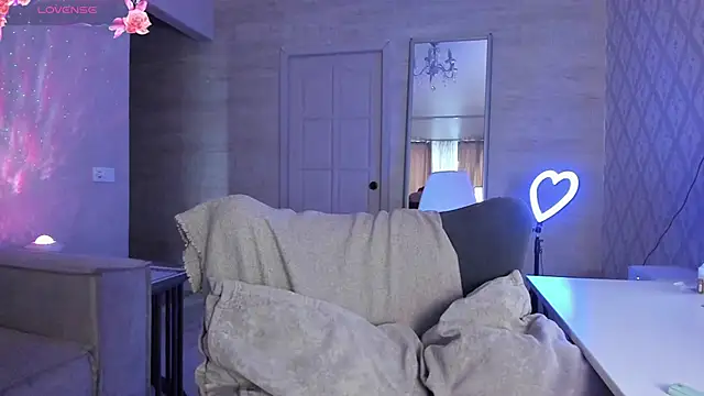 OnlyVivi online show from November 2025 04:23:01 AM