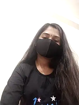 Green LaDY66 online show from November 2025 06:27:01 AM