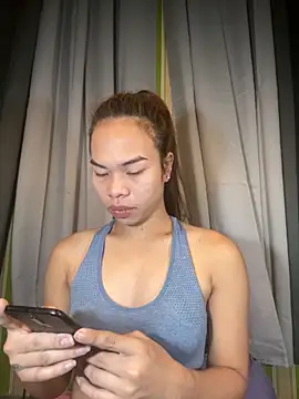 kierra fox online show from November 2025 05:40:02 AM