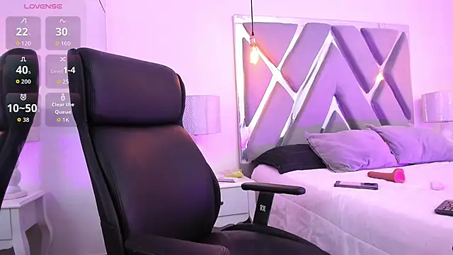 Snapshot of NinaaVelvet chatting on November 2025 07:13:01 PM NinaaVelvet online show from November 2025 07:13:01 PM