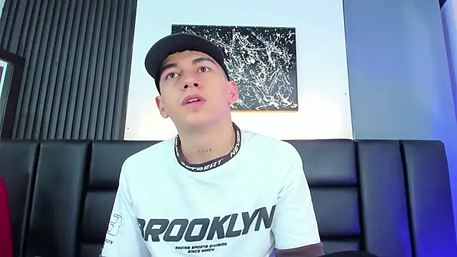 Duolust1 online show from November 2025 12:23:02 PM