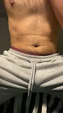 Snapshot of ozysboy chatting on November 2025 05:02:01 PM ozysboy online show from November 2025 05:02:01 PM