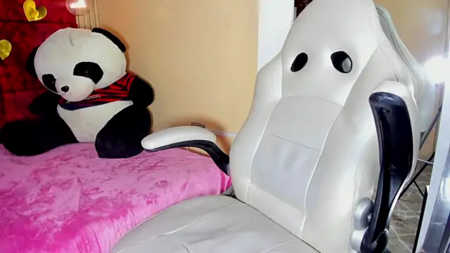 Snapshot of ChanellBrad chatting on February 2026 01:45:02 PM ChanellBrad online show from February 2026 01:45:02 PM