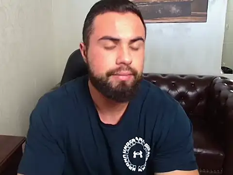 HayesWood online show from December 2025 05:46:01 AM