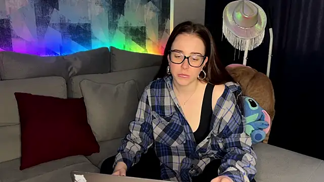 OhNicolle online show from November 2025 11:54:02 AM