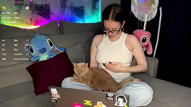 OhNicolle online show from November 2025 09:25:02 PM