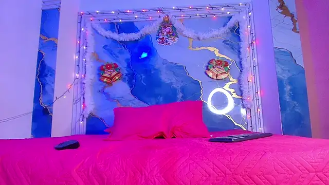 Girls from medellin online show from December 2025 03:12:02 AM