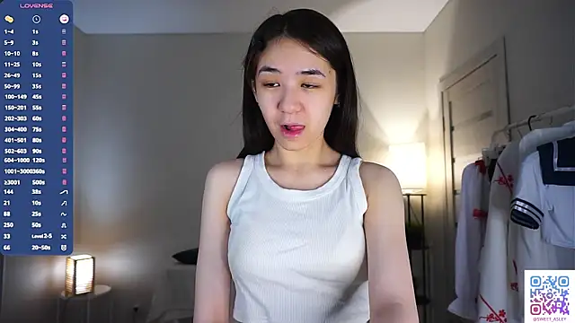 Snapshot of KiraAbling chatting on February 2026 05:11:01 AM KiraAbling online show from February 2026 05:11:01 AM