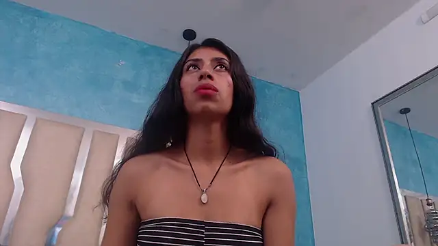 Megan Dolcee online show from November 2025 01:34:02 PM