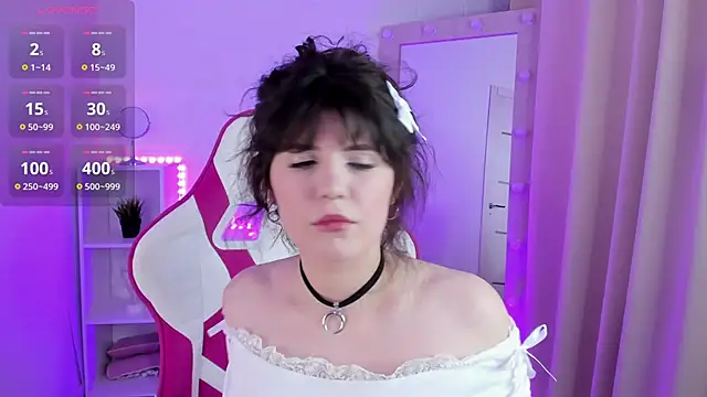 DivaLune online show from November 2025 09:43:02 PM