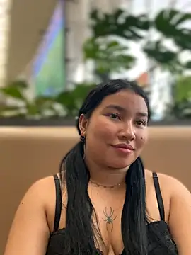 Vickybon online show from October 2025 08:22:02 PM