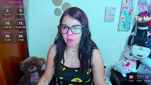 Emma boo online show from December 2025 03:50:02 PM