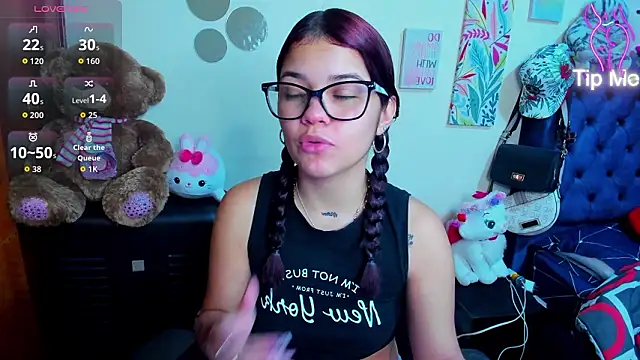 Emma boo online show from February 2026 02:37:02 PM