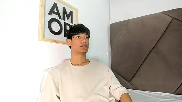 michael vidal online show from November 2025 07:56:02 PM